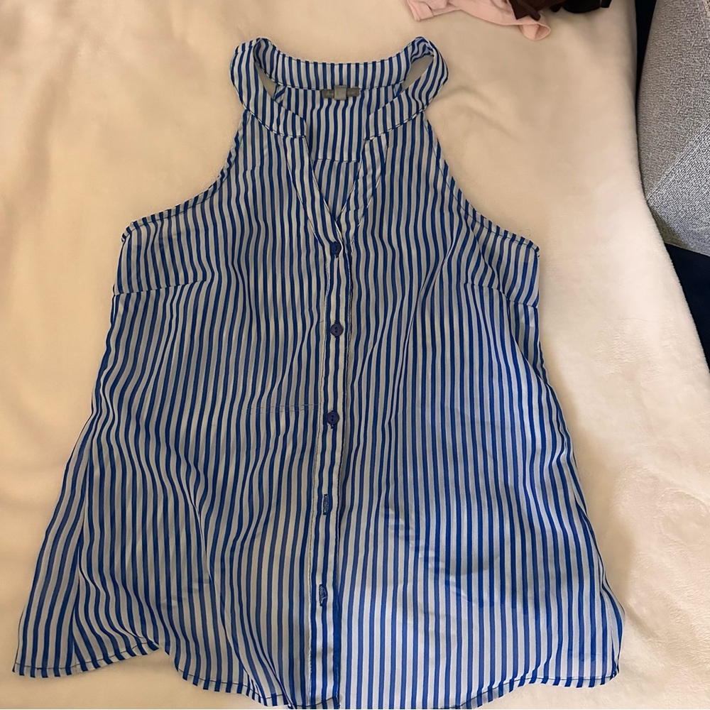 Women’s Blue and White Sleeveless Button Down Blouse